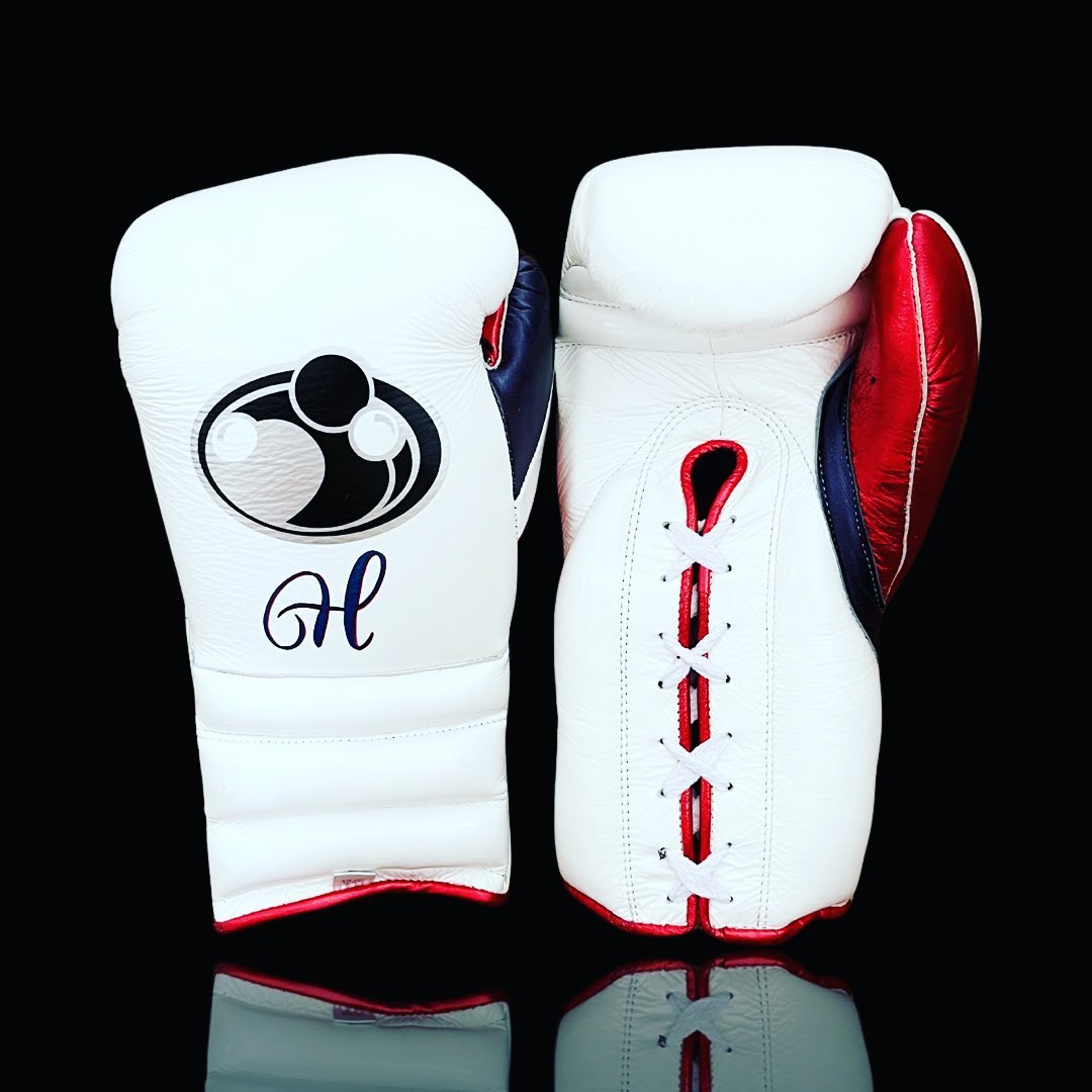 Affordable Grant Heavy Duty Gloves White/Red/Blue Gym Ready
