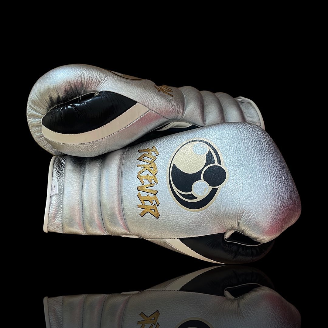 Budget Custom Grant Gloves Silver/Black Daily Workout