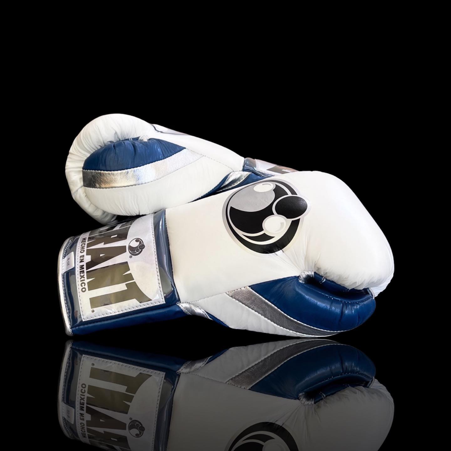Grant Boxing Gloves White/Blue | Lace-Up