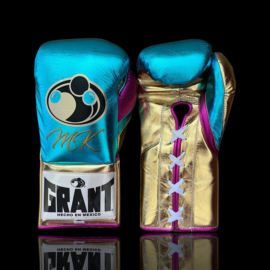 Grant Boxing Gloves Sky-Blue/Pink/Gold | Lace-Up
