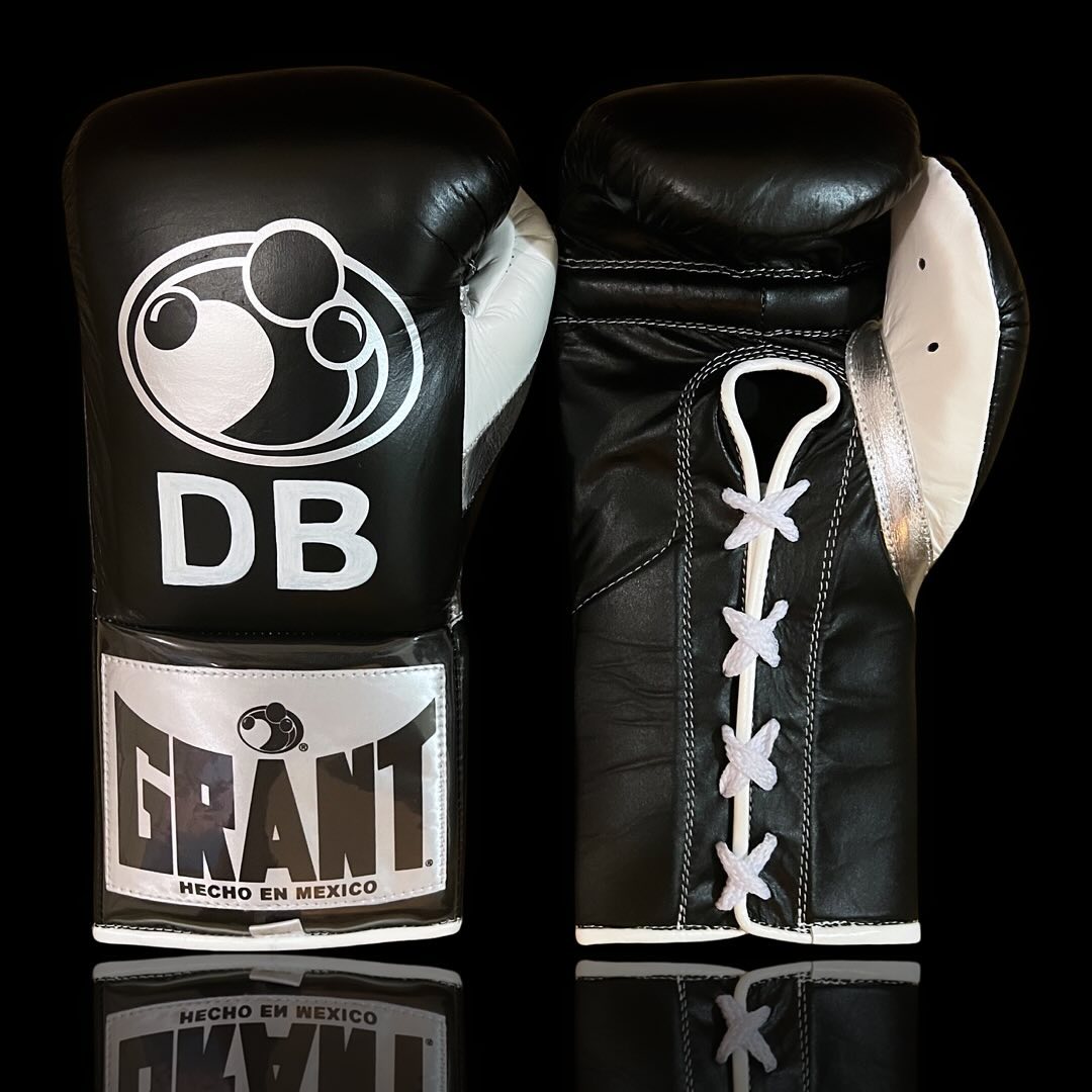 Affordable Grant Leather Gloves Black/Beige/White Starter Training