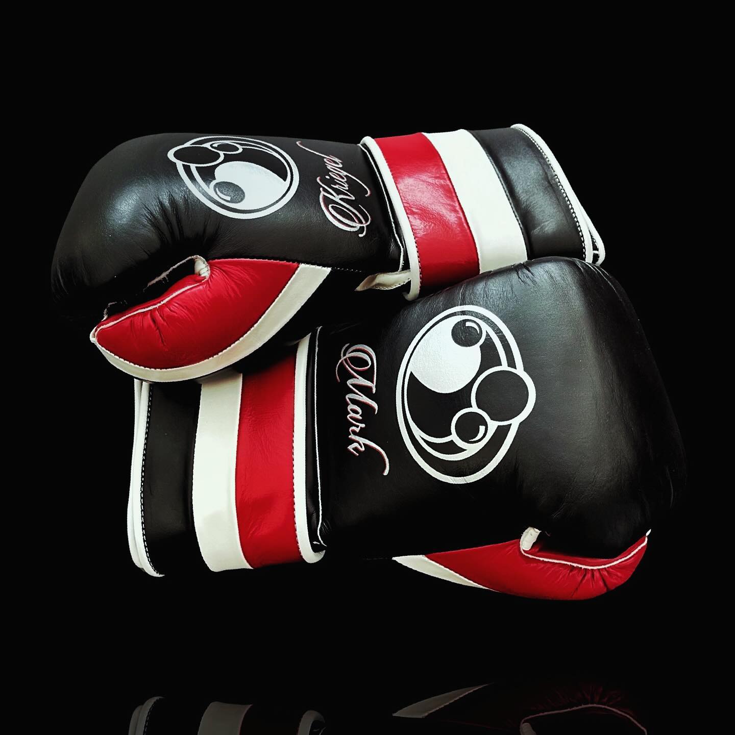 Grant Boxing Gloves Black/Red/White Durable Leather