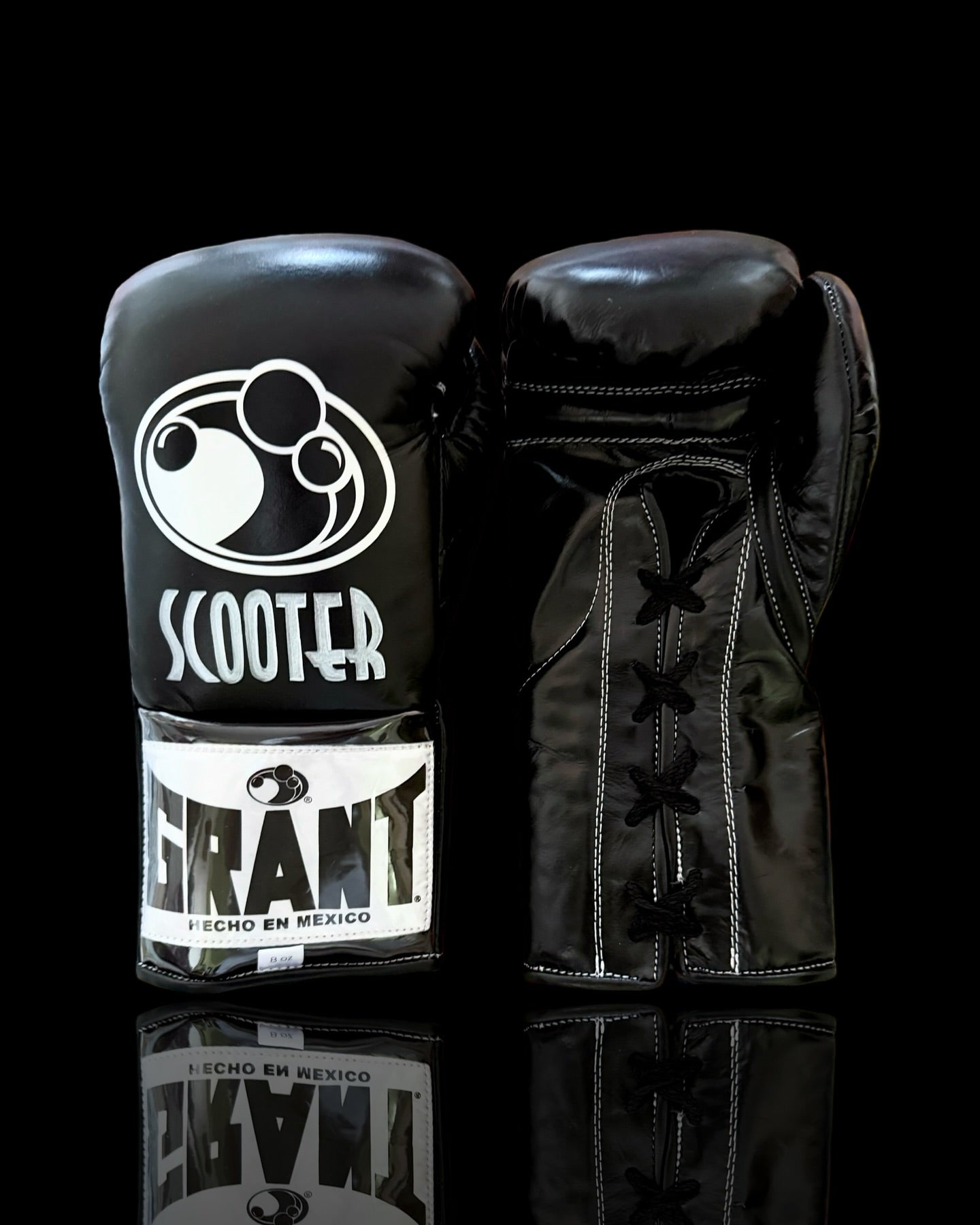 Grant Boxing Gloves Black | Lace-Up