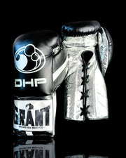 Grant Boxing Gloves Black/Silver | Lace-Up