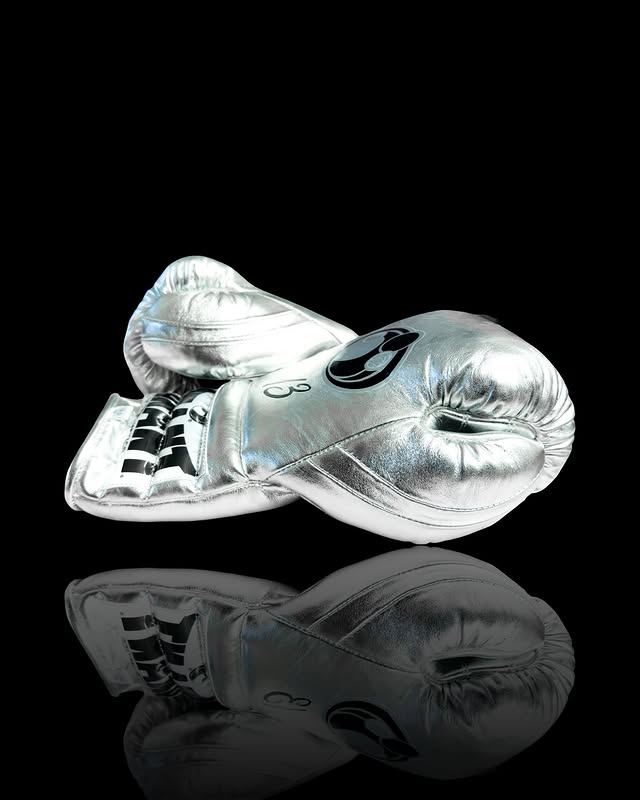 Value Custom Grant Boxing Gloves Silver/Black Lace Up