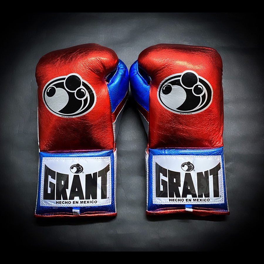 Grant Boxing Gloves Red/Blue | Lace-Up