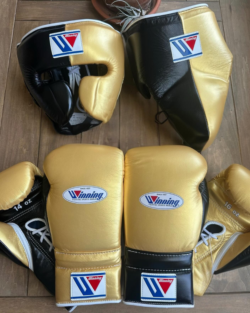 Winning Affordable Gloves Set Gold/Black Lace-Up Complete Bundle