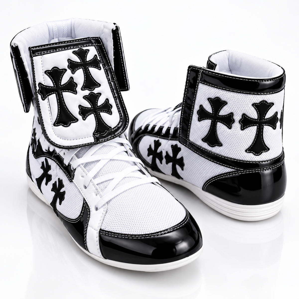 Durable boxing boots White/Black with supportive fit for fighters