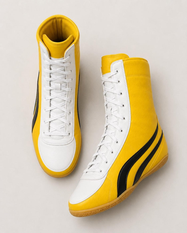 Lightweight boxing boots for professional boxing training Yellow/White Side View