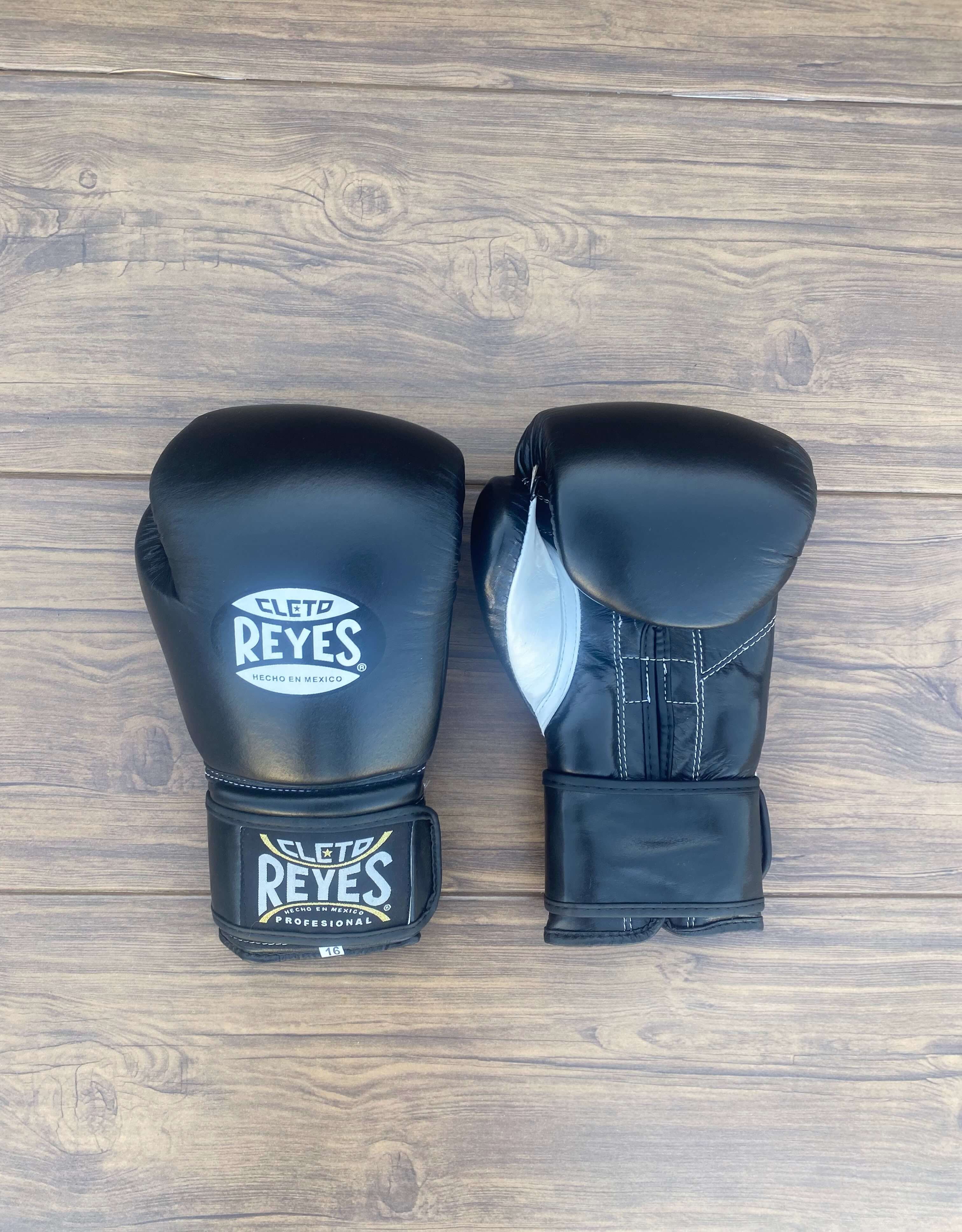 Cleto Reyes Black/White Boxing Gloves 14oz Genuine Leather Training Gloves Front View