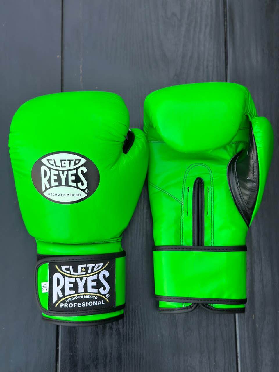 Cleto Reyes Green/Black Boxing Gloves Durable Sparring Gloves Front View