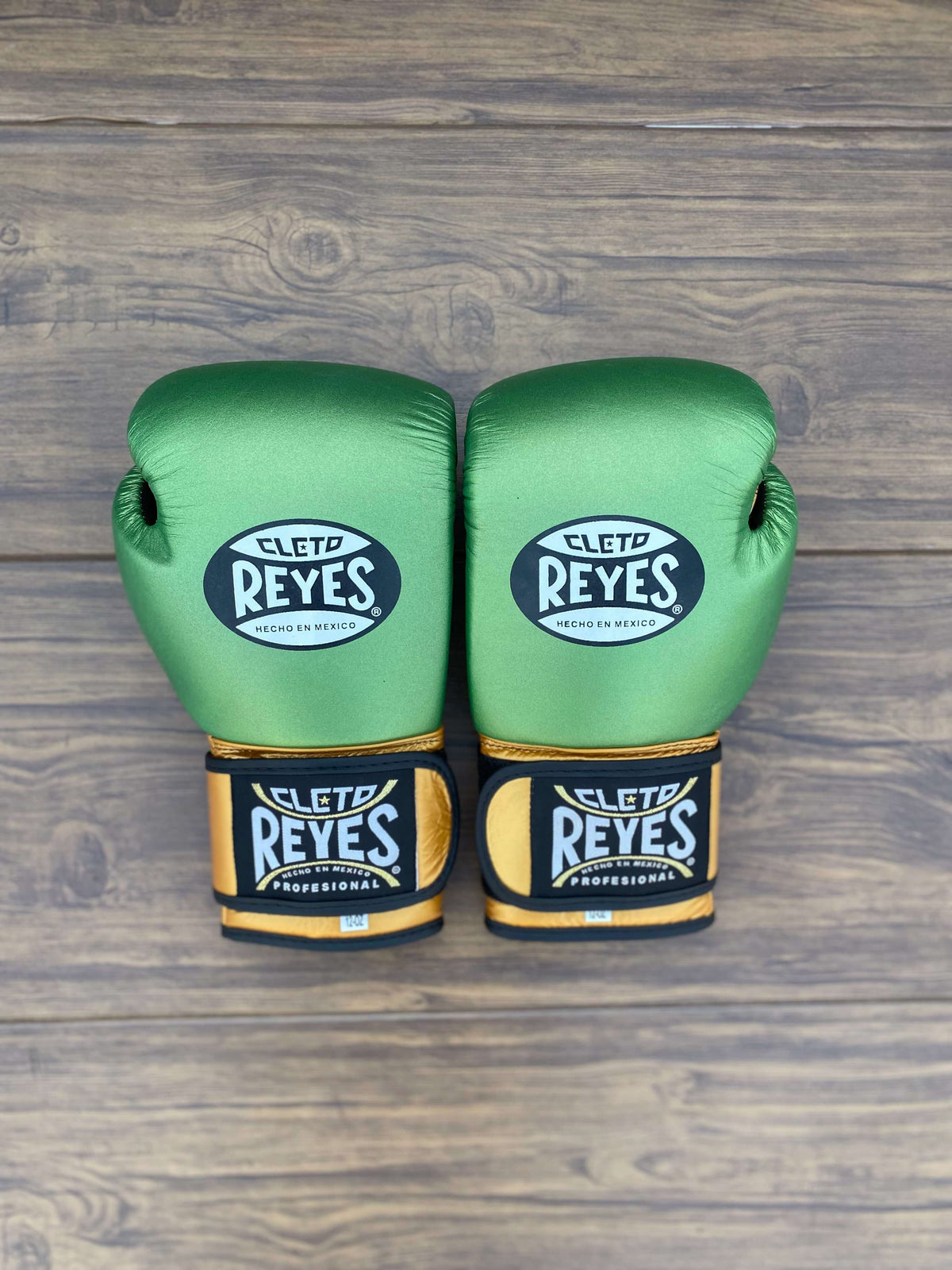 Cleto Reyes Boxing Gloves Green/Gold Leather Training Gloves Back View