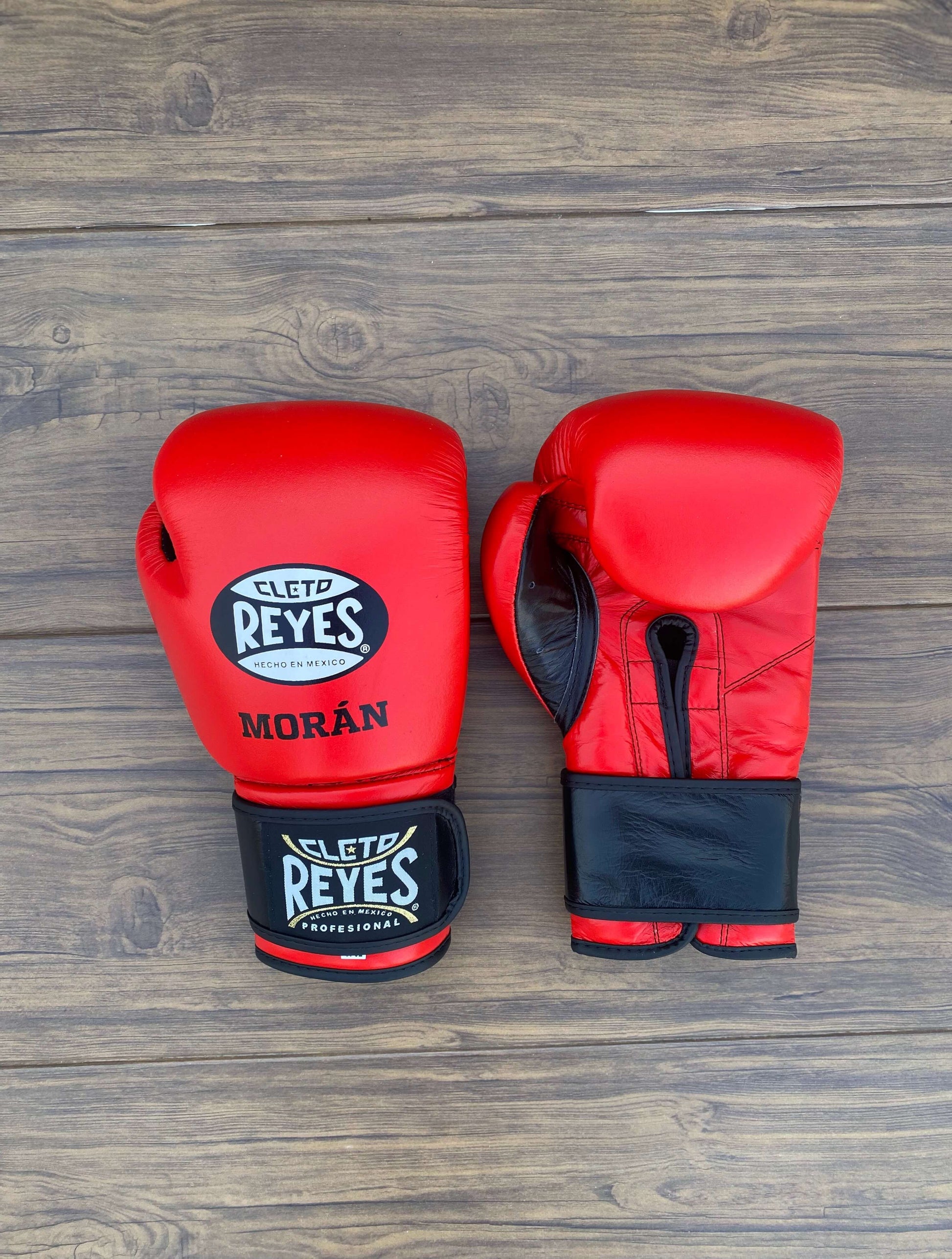 Cleto Reyes Red/Black Boxing Gloves Durable Sparring Gloves Front View