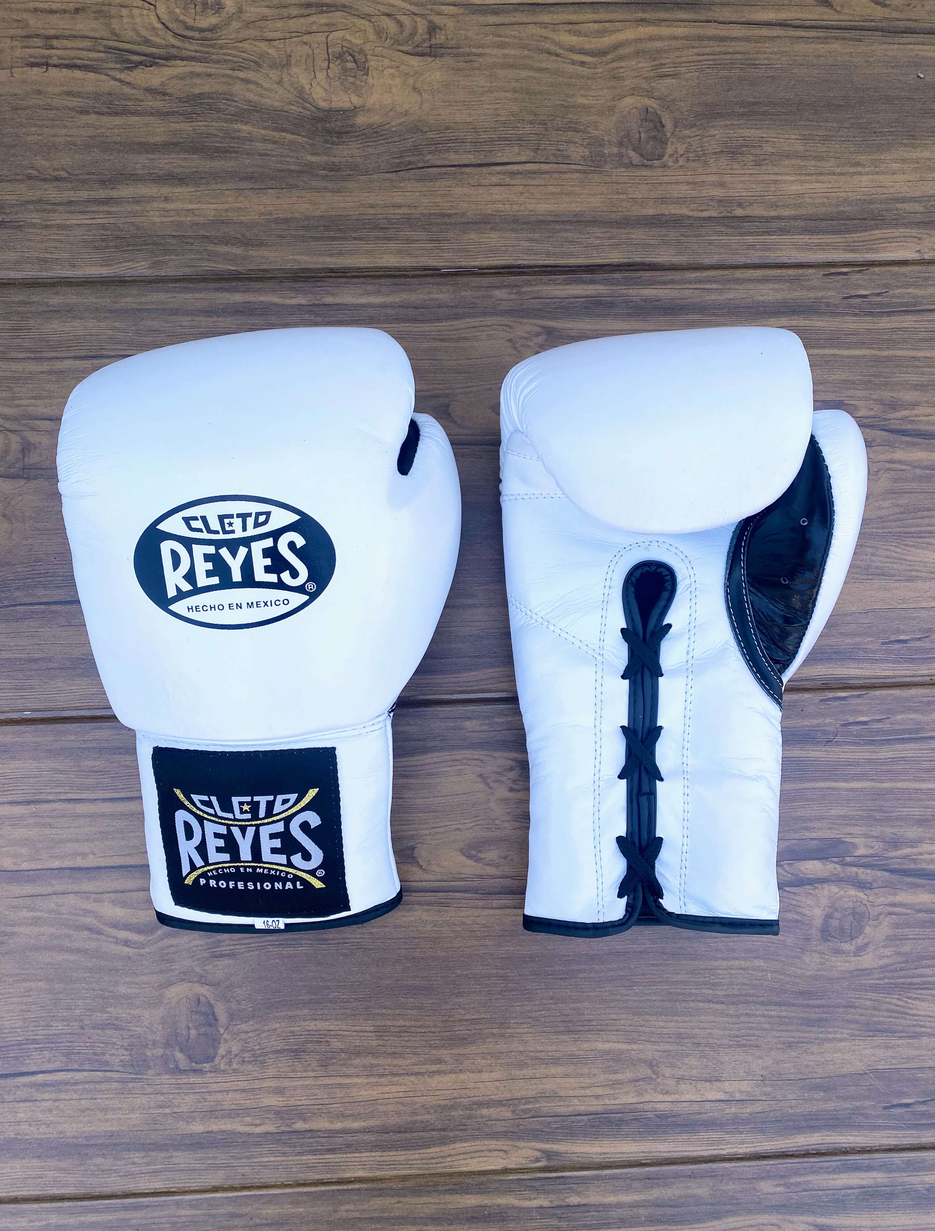Cleto Reyes Genuine Leather Boxing Gloves White/Black 14oz Pair Front View
