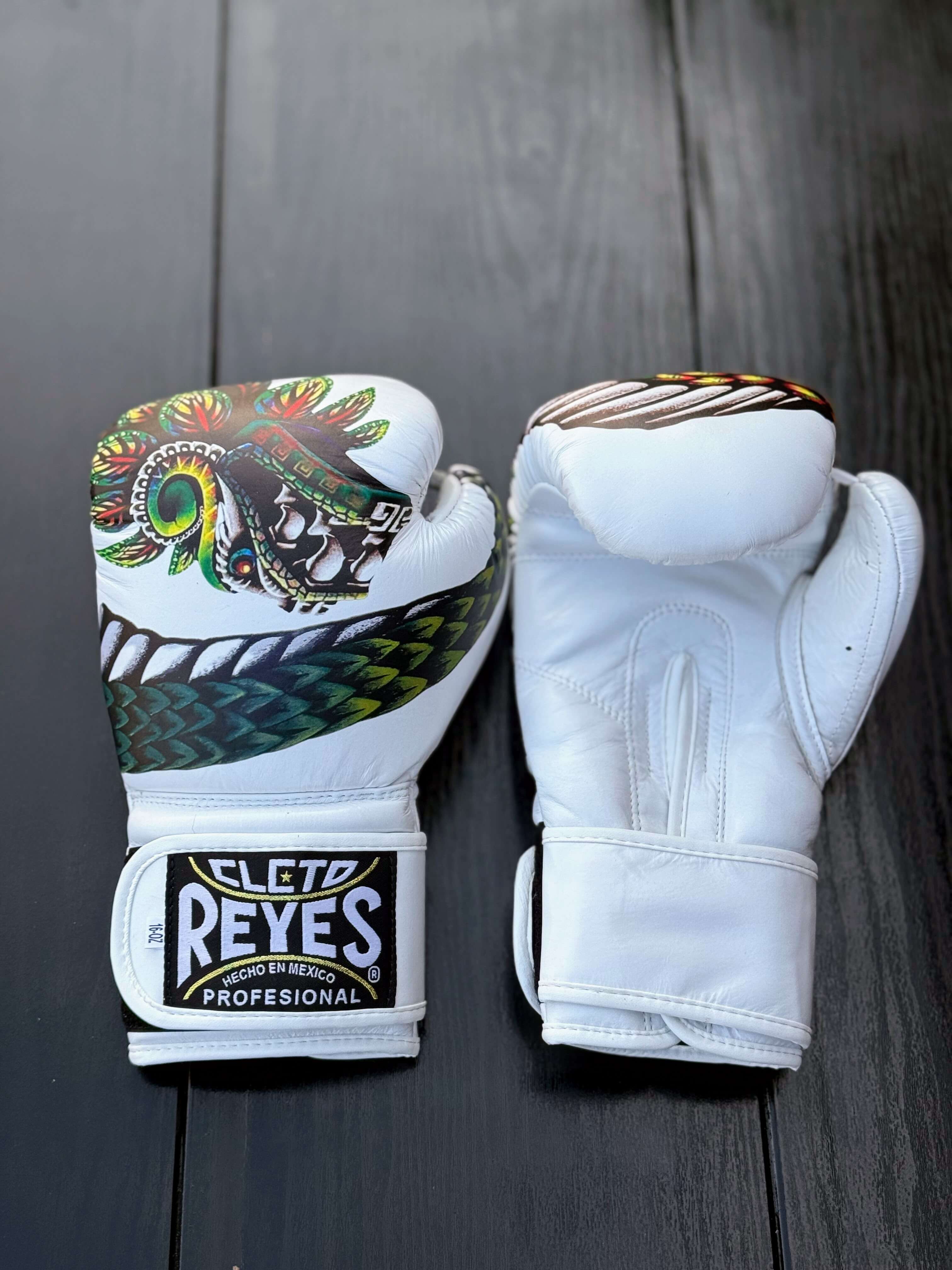 Cleto Reyes Boxing Gloves White Snake Style Velcro Design Close Up Front View