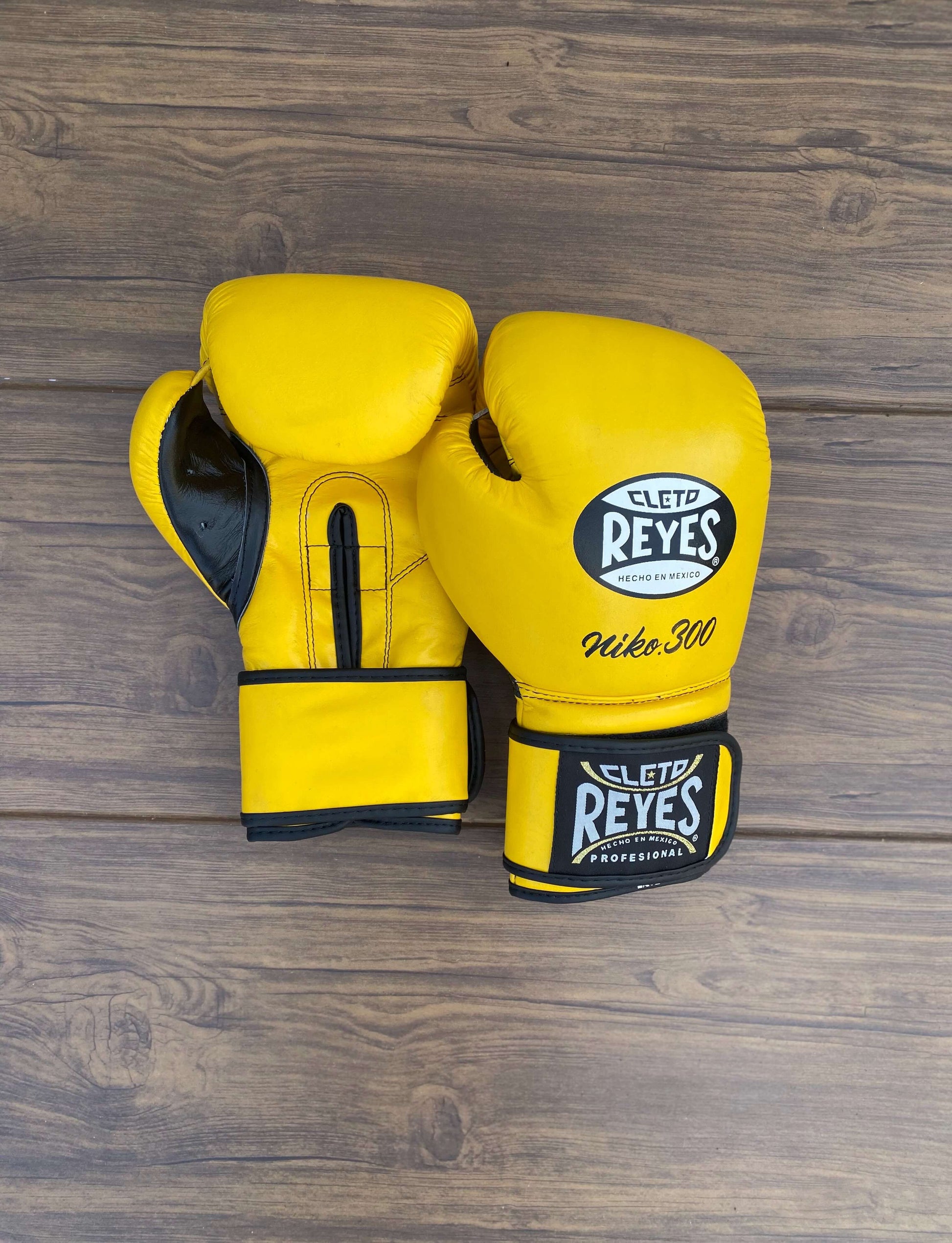 Cleto Reyes Boxing Gloves Yellow/Black Curved Leather Gloves for MMA Training