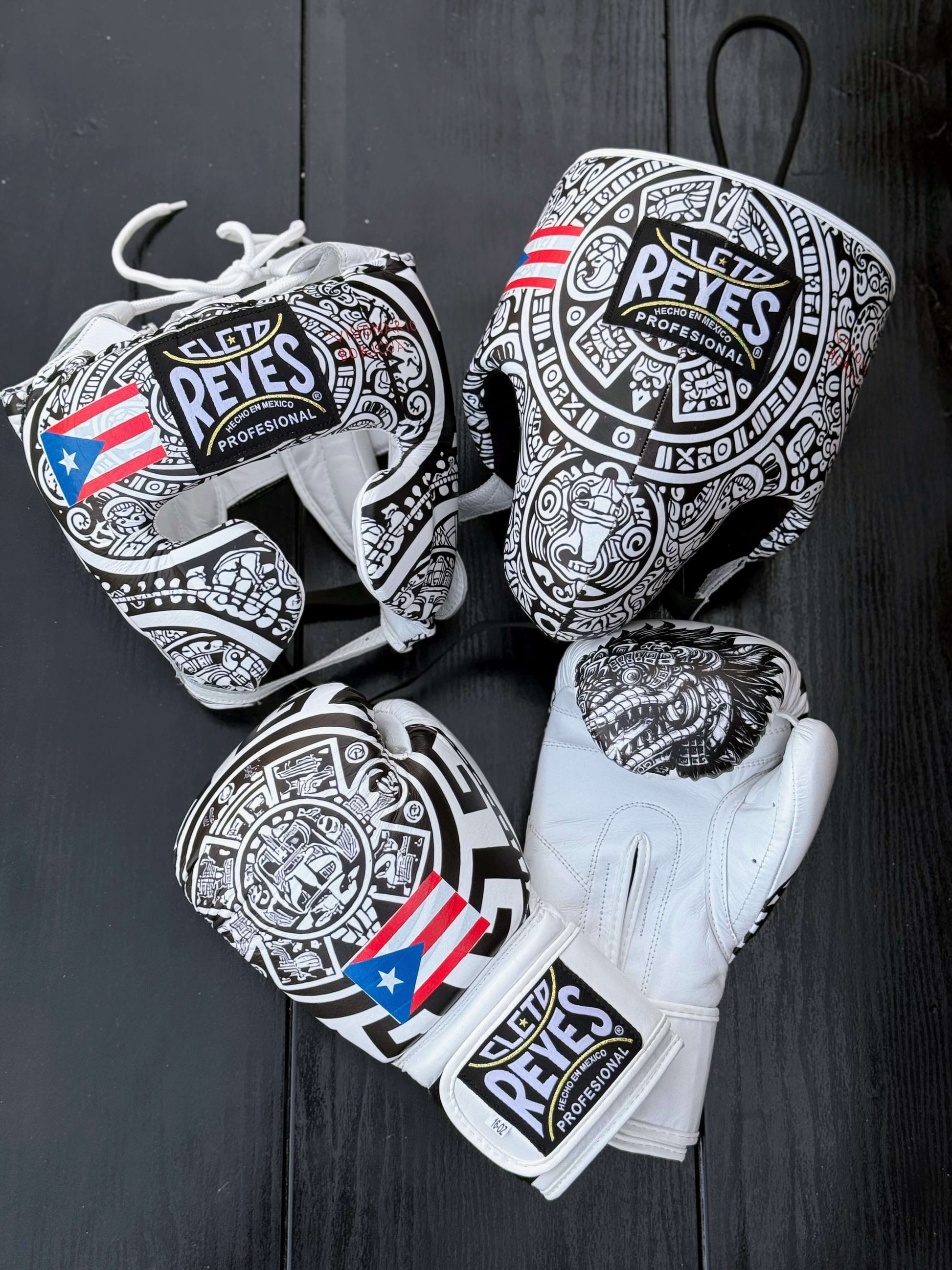 Cleto Reyes Boxing Set Velcro Gloves White Aztec Style Sparring Training Set