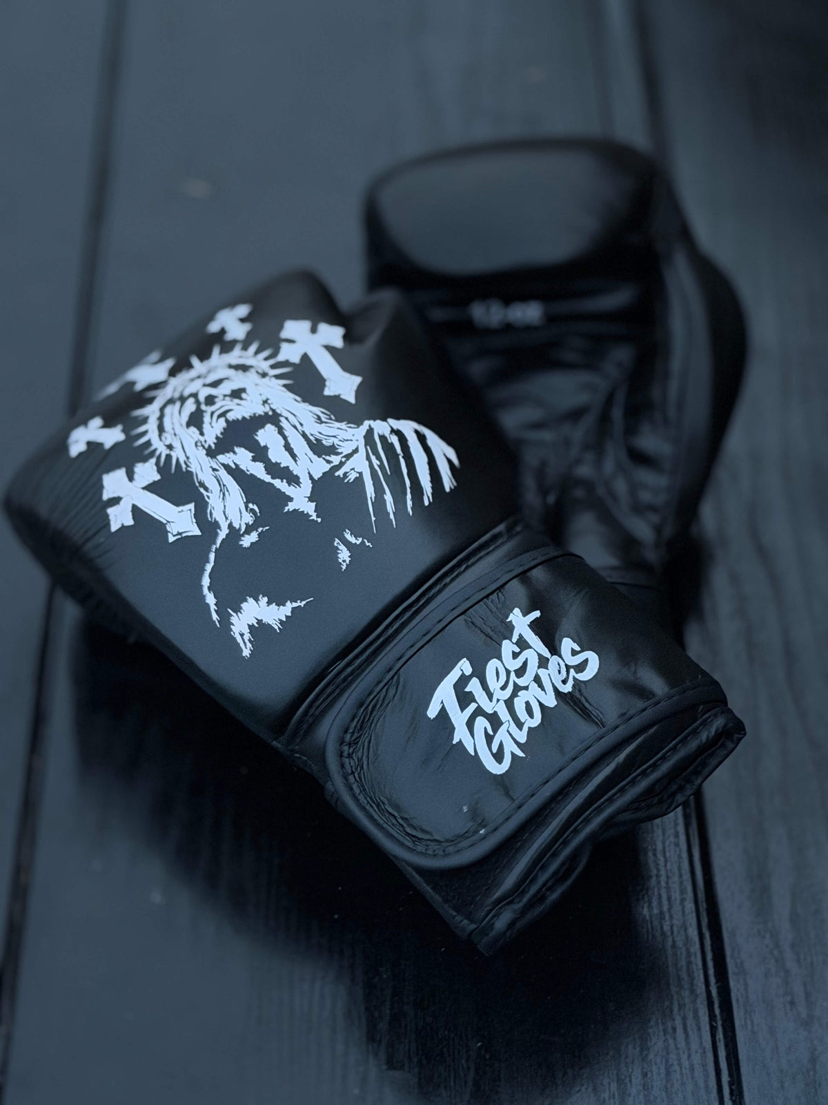 Fiest Boxing Gloves Winning Style Black Jessus Leather Training Gloves for Boxing