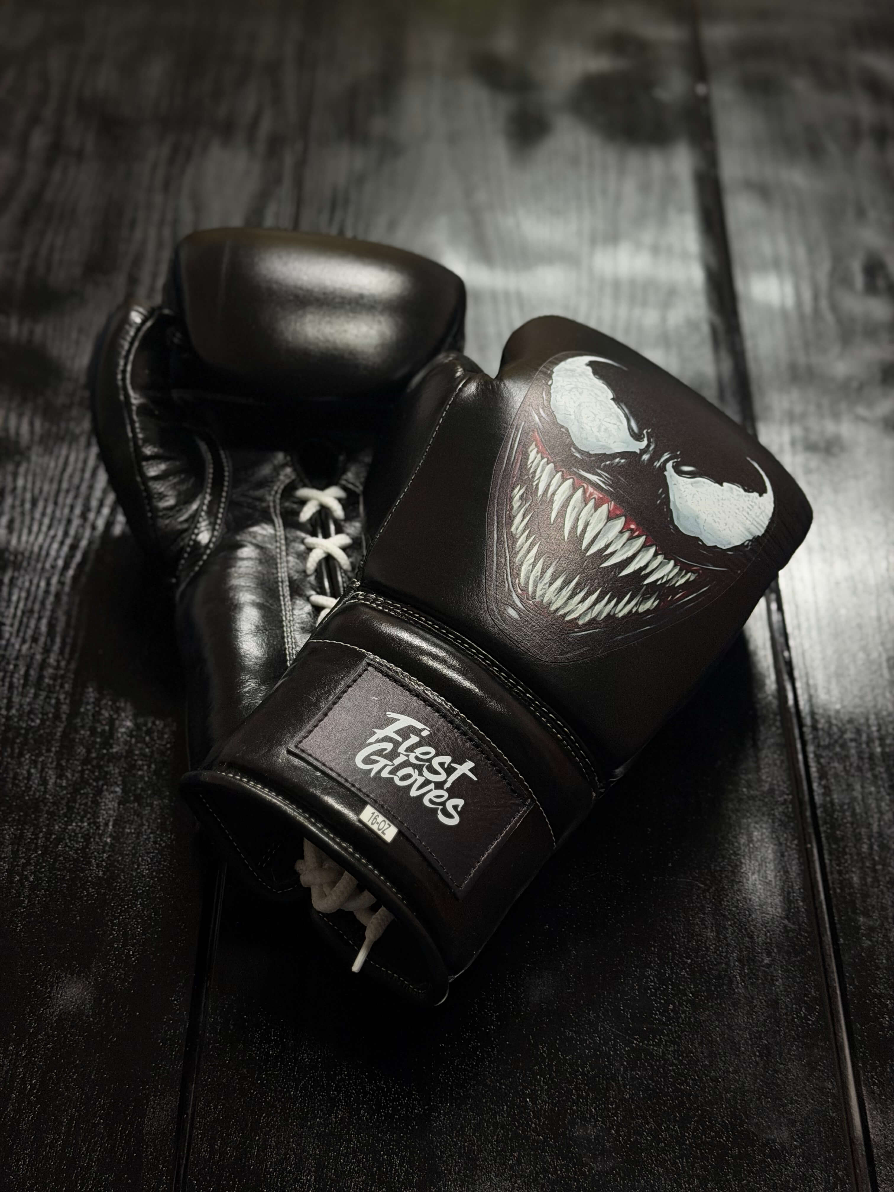 Fiest Winning Style Boxing Gloves Black  Venum Style Leather Training Gloves for Boxing