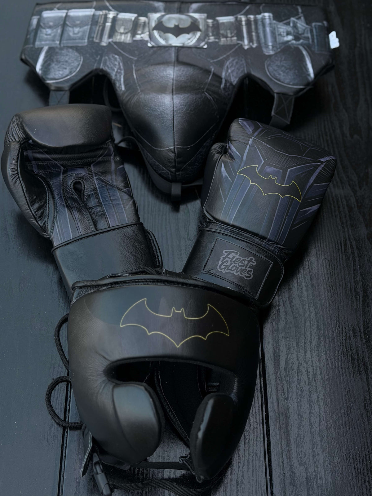 Fiest Boxing Set Winning Style Batman  Black Leather Gloves and Mitts for Training