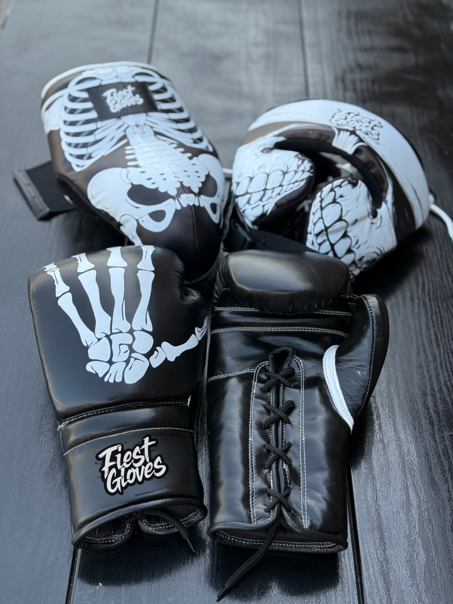 Fiest Winning Style Boxing Set Black/White Skeleton Style Sparring Set