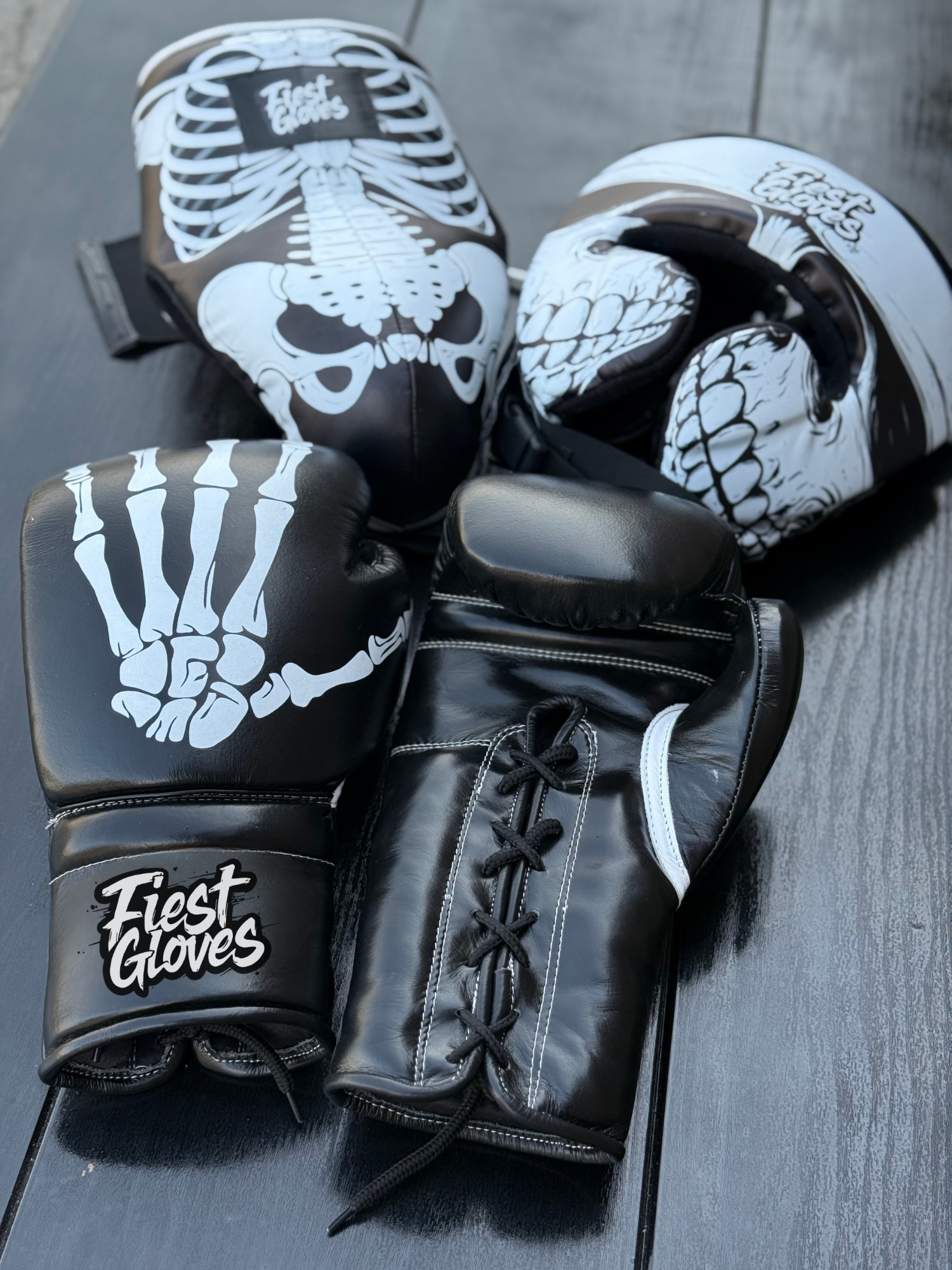 Fiest Winning Style Boxing Set Black/White Skeleton Style Sparring Set