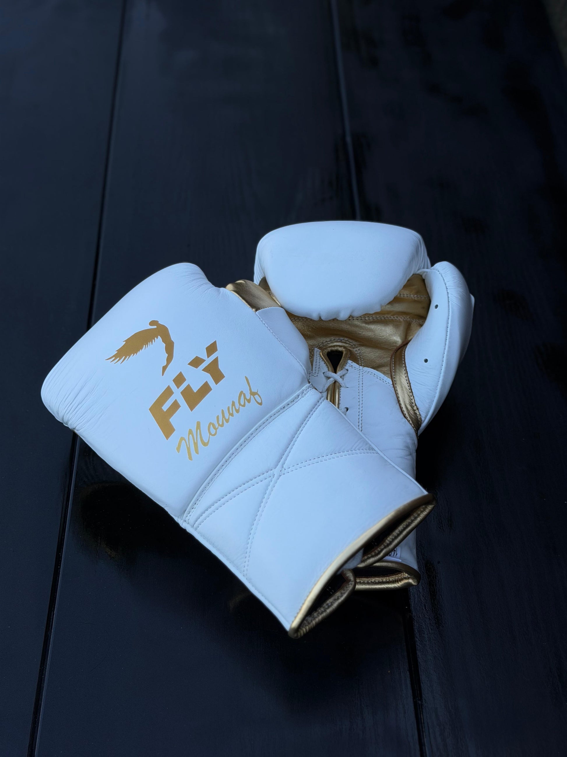 Fly Boxing Set White/Gold Leather Gloves
