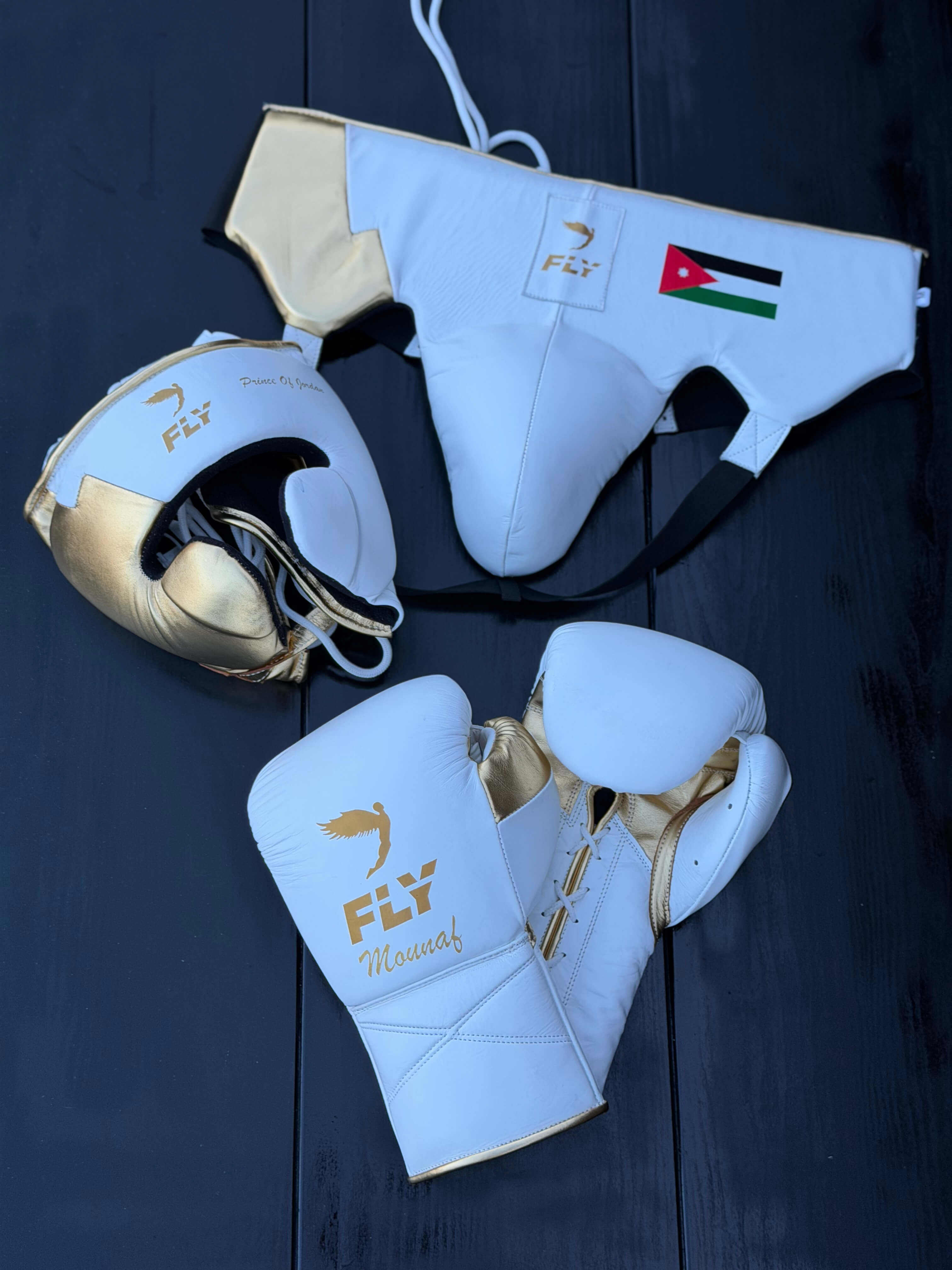 Fly Boxing Set White/Gold Leather Gloves and Mitts for Training