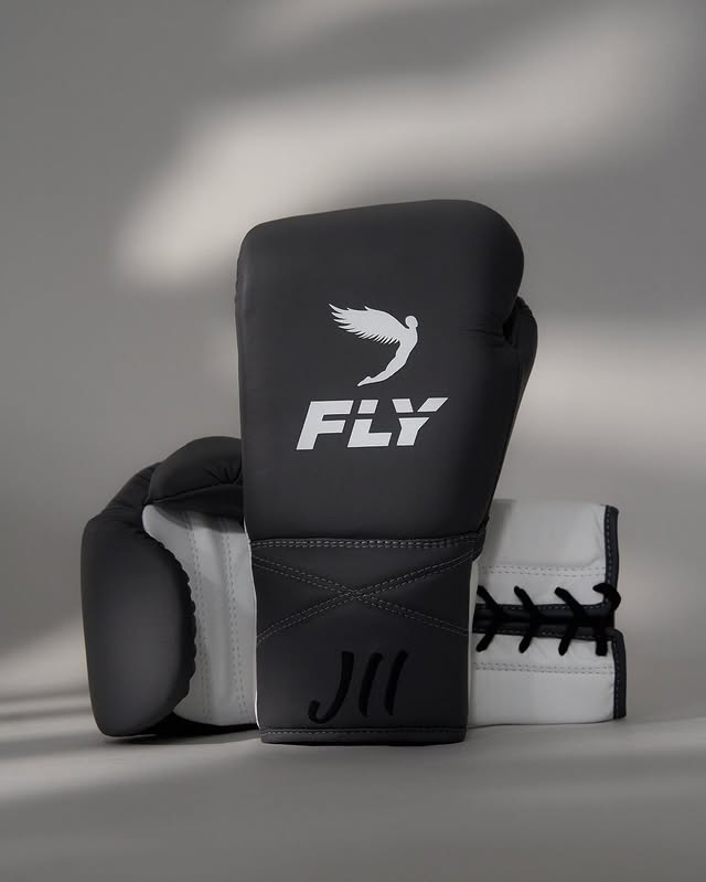 Fly Boxing Gloves Lace-Up | Dark-Grey/White