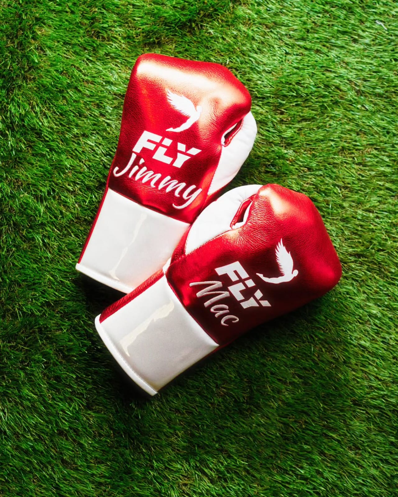 Fly Boxing Gloves Lace-Up | Red/White