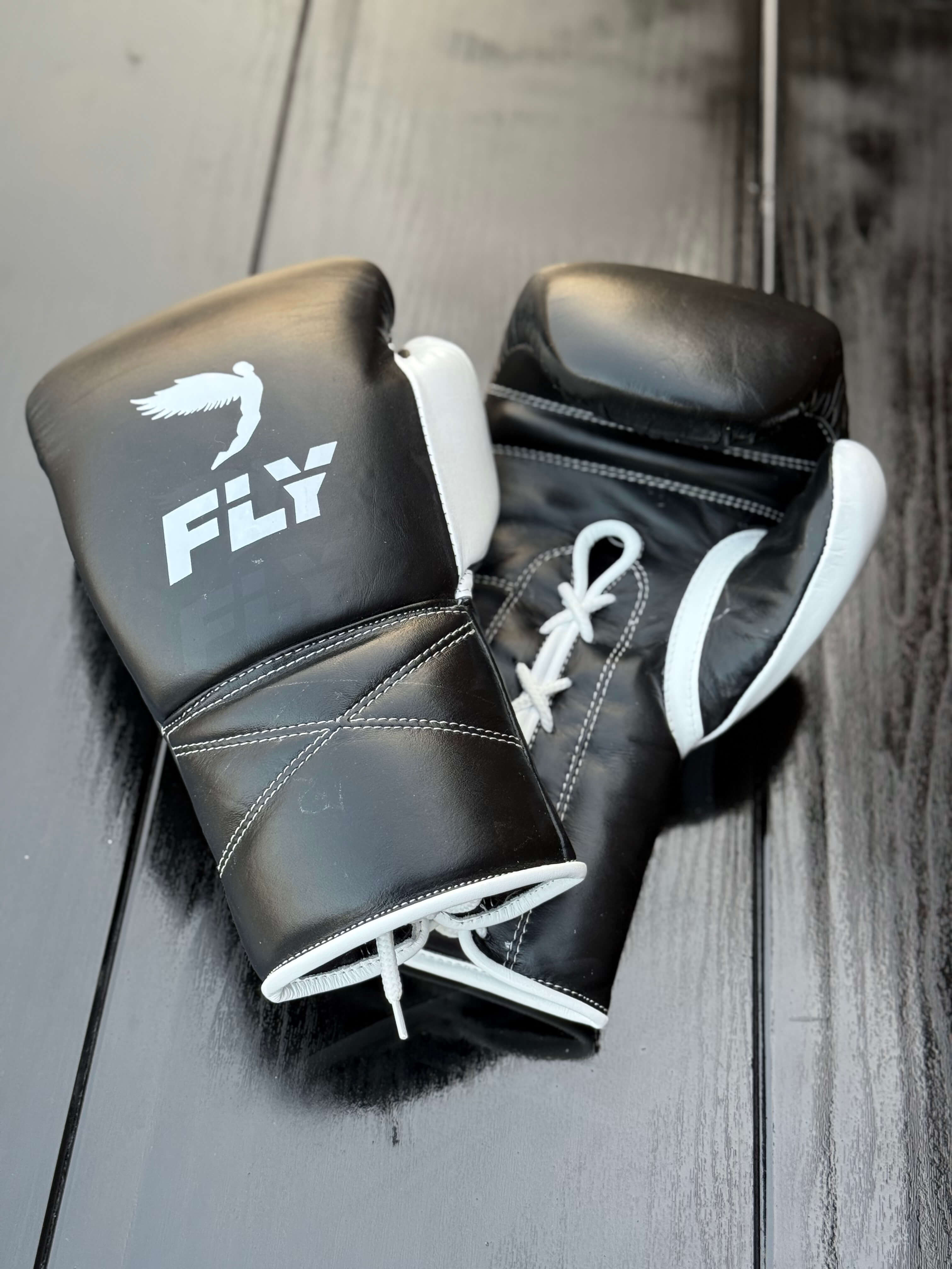 Fly Boxing Set | Black/White | Cheek Protector Headgear