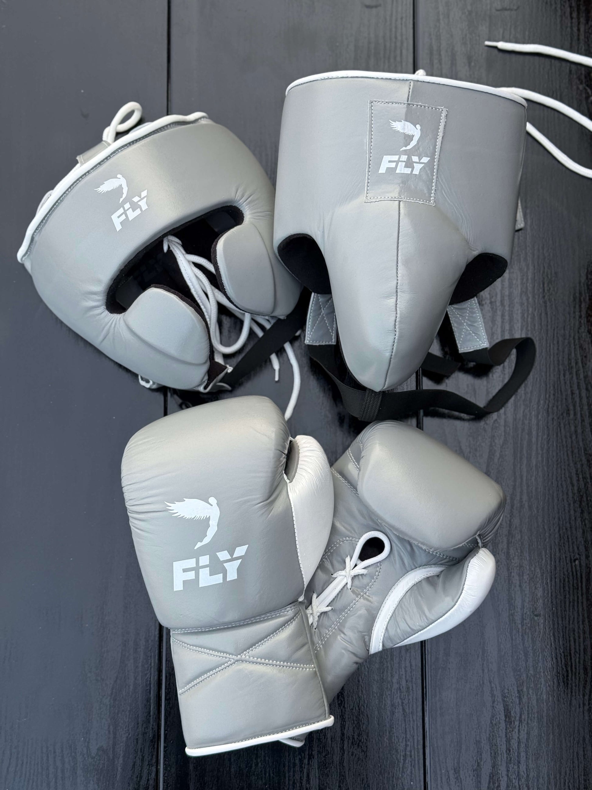 Fly Boxing Set | Grey/White