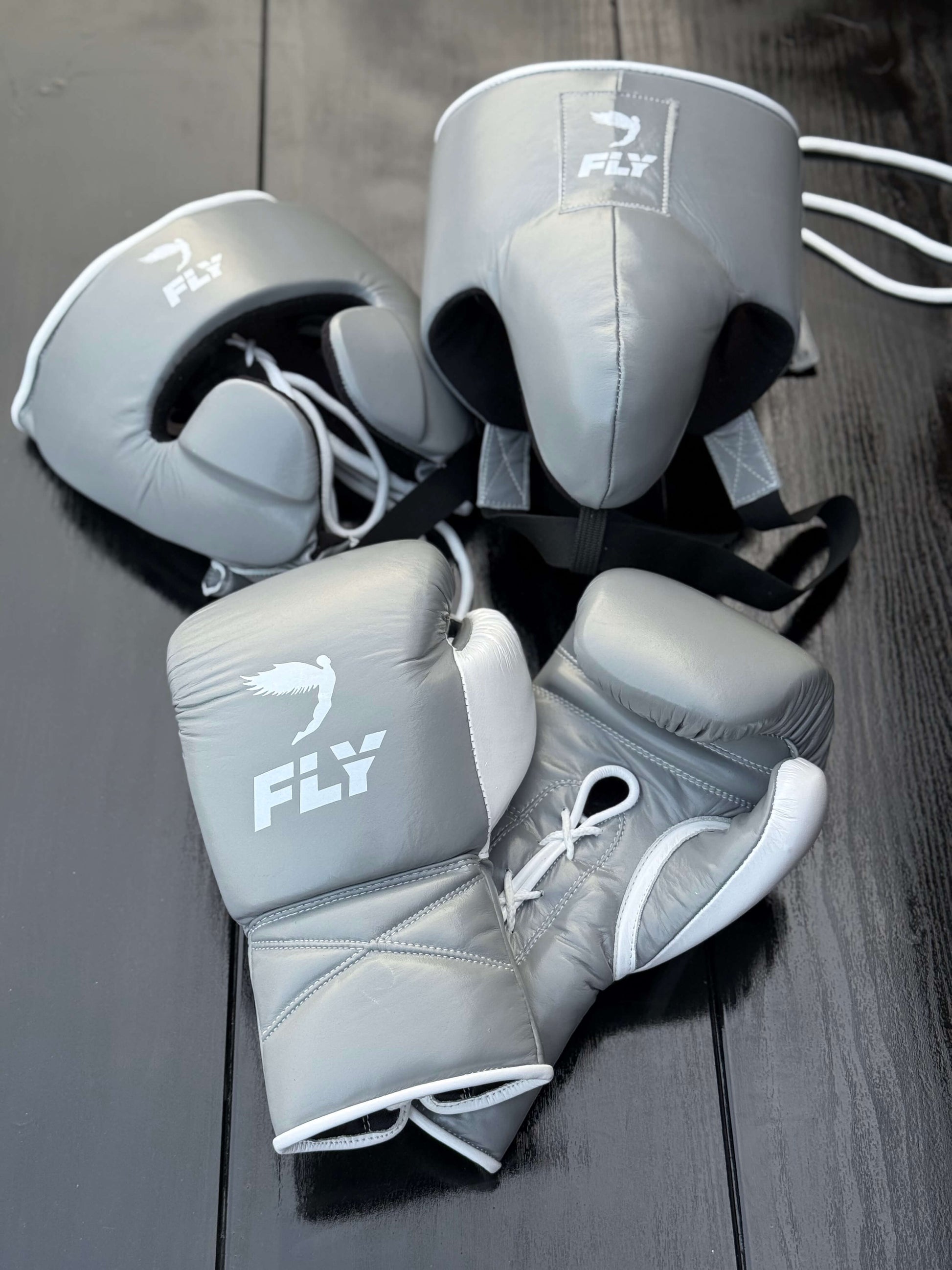 Fly Boxing Set | Grey/White