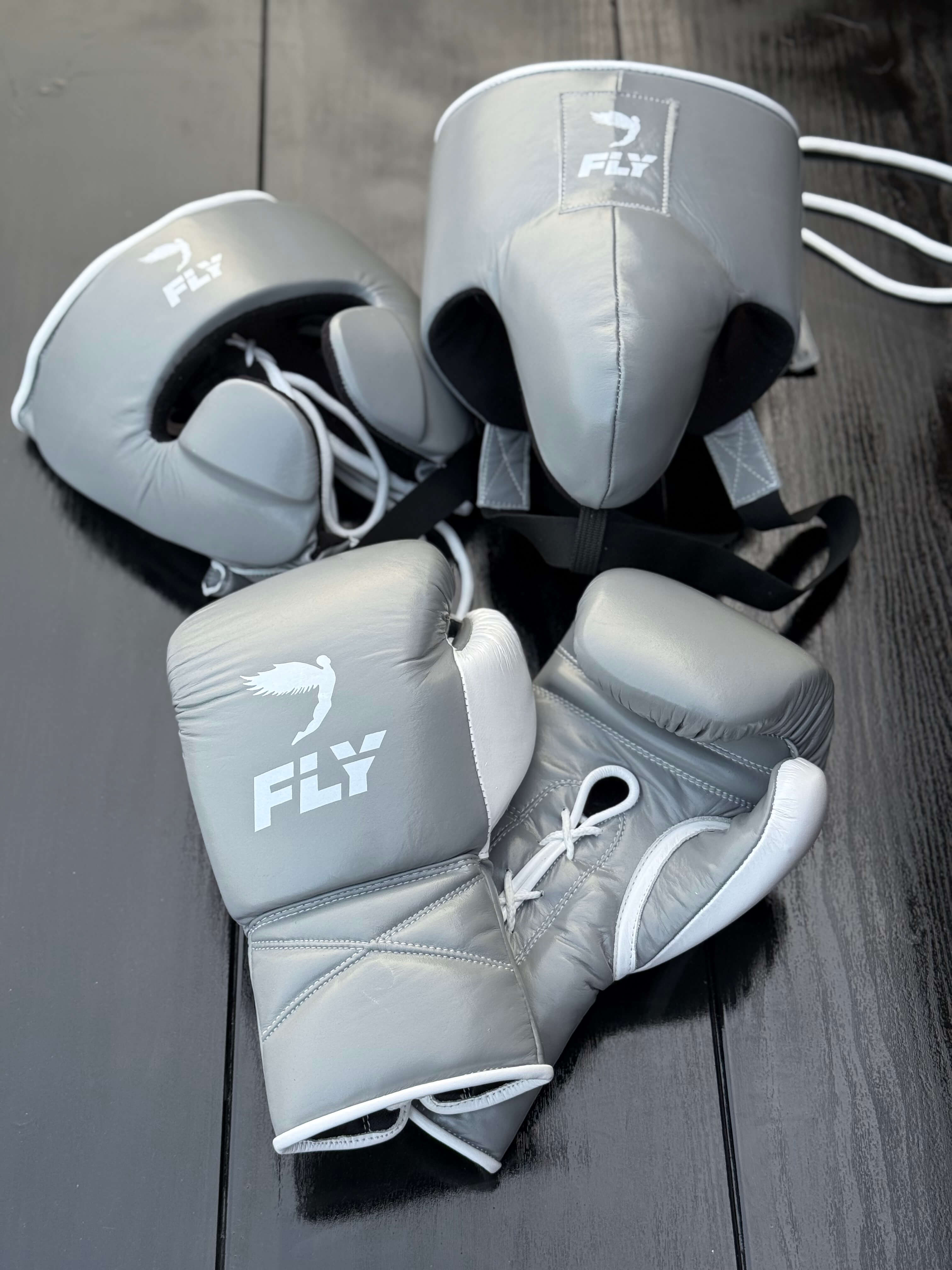 Fly Boxing Set | Grey/White