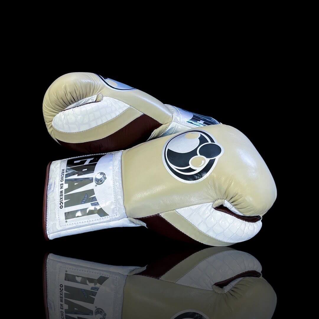 Grant Beige/White/Brown Boxing Gloves Beginner Friendly Training Gloves Thumb View