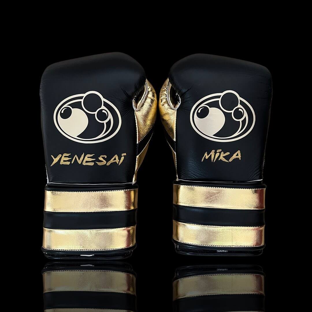 Grant Black/Gold 14oz Boxing Gloves Custom Sparring Gloves Thumb View