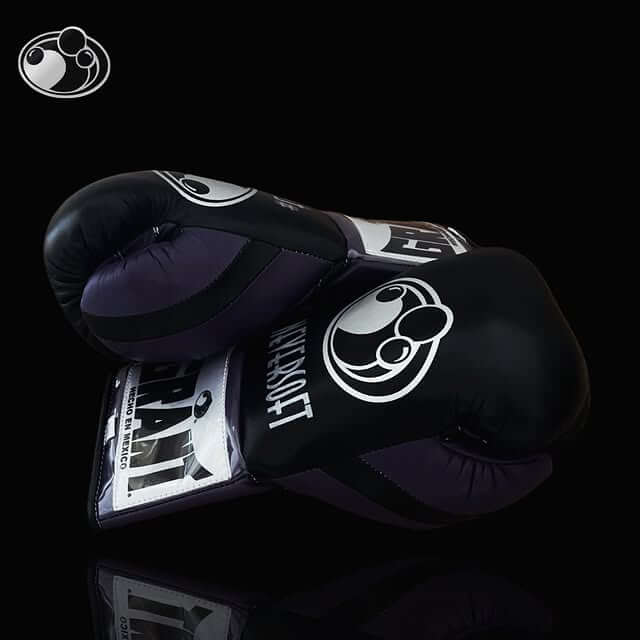 Grant Black/Purple Boxing Gloves Durable Sparring Gloves Thumb View