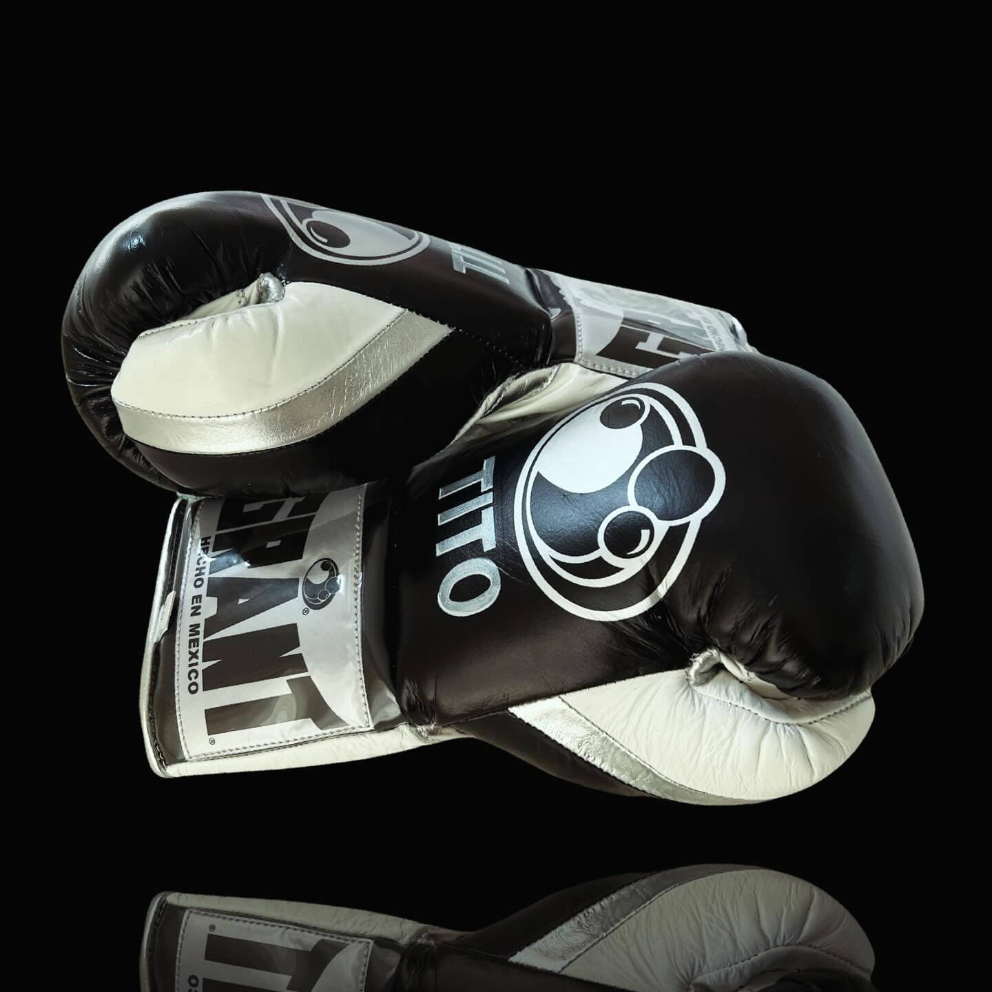 Grant Black/White/Silver Boxing Gloves Women Fitness Training Gloves Thumb View