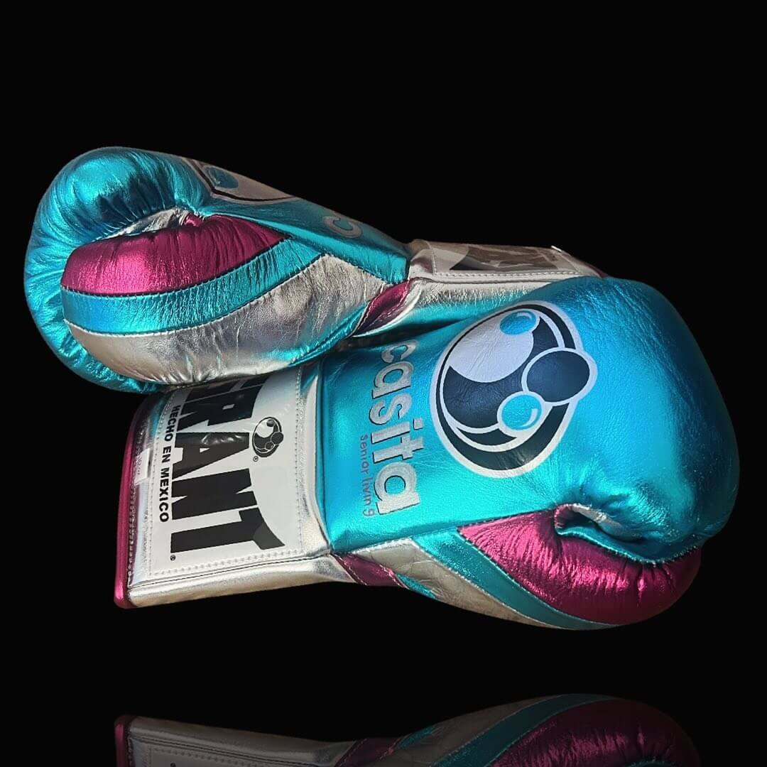 Grant Blue/Silver/Pink Lace-Up Boxing Gloves Classic Training Gloves Thumb View