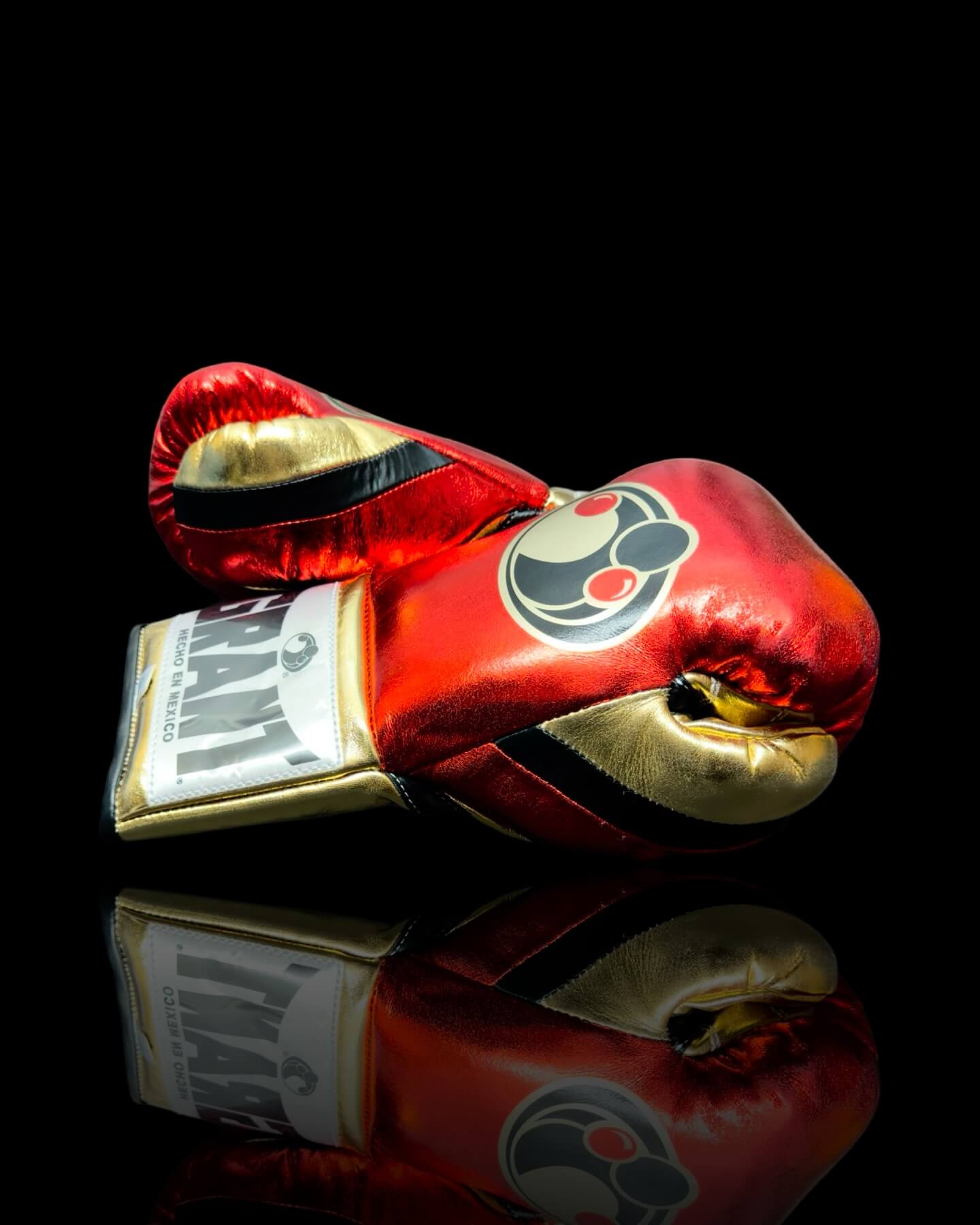 Grant Red/Gold/Black Boxing Gloves Women Fitness Training Gloves Thumb View