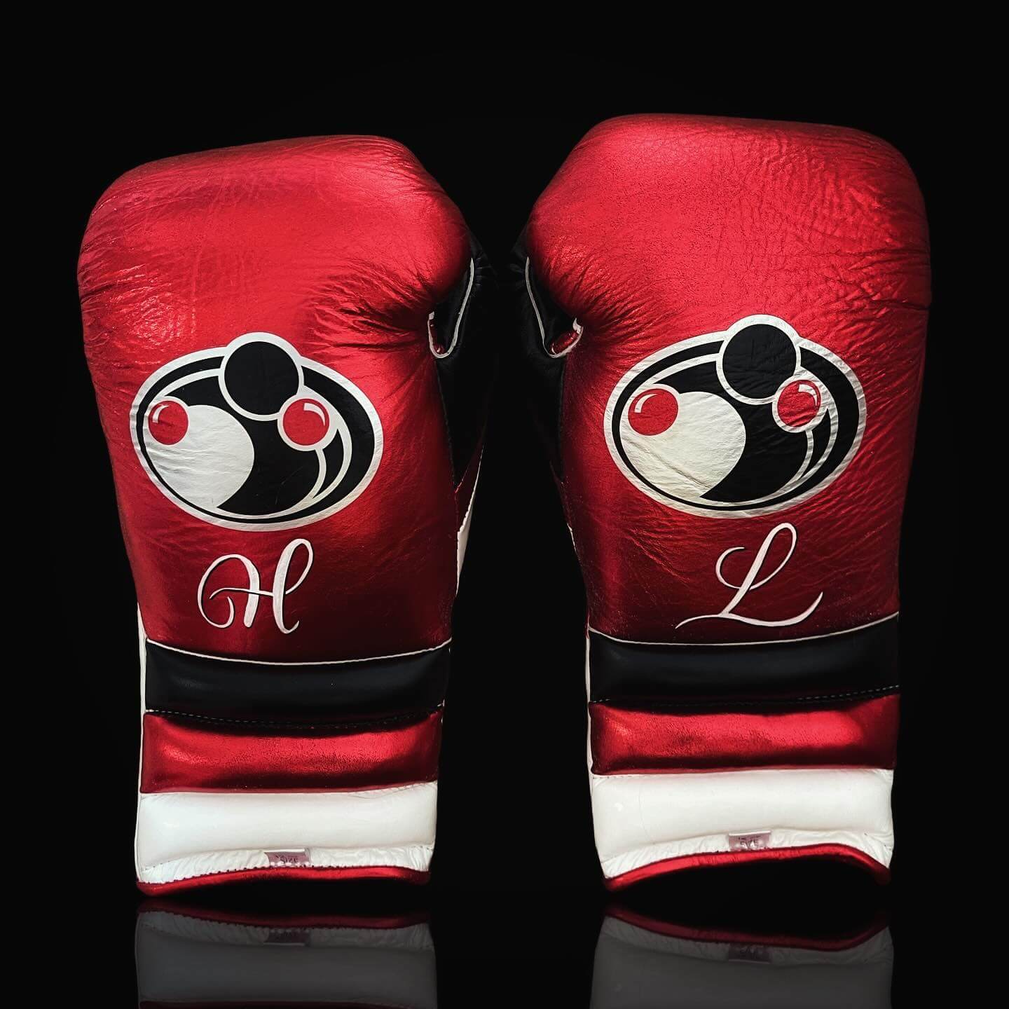 Grant Boxing Gloves Red/White/Black 14oz Leather Training Gloves Back View