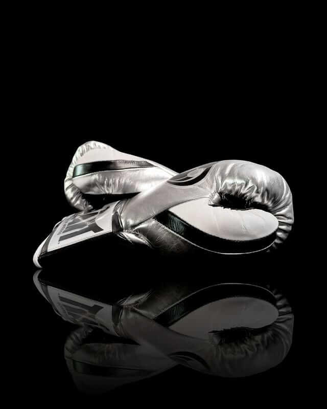 Grant Silver/Black 14oz Boxing Gloves Custom Sparring Gloves Thumb View
