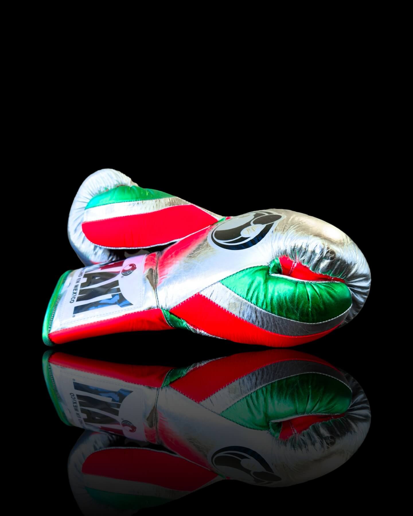 Grant Silver/Red/Green Boxing Gloves Sparring Training Gloves Thumb View