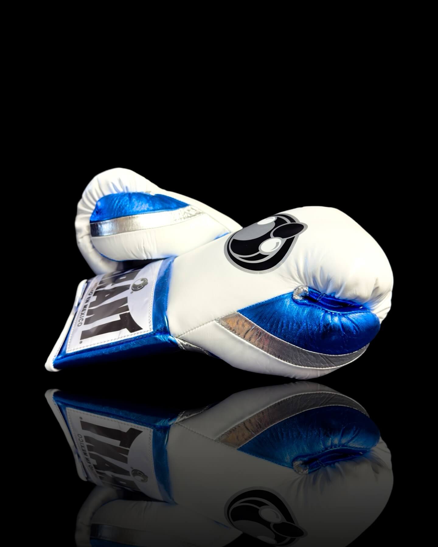 Grant Boxing Gloves White/Blue/Silver 14oz Leather Training Gloves Thumb View