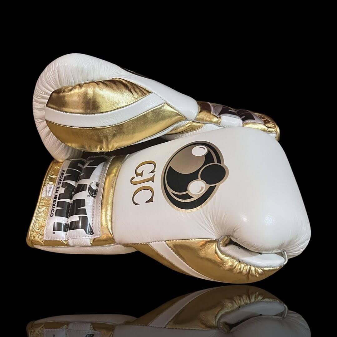 Grant Boxing Gloves White/Gold 14oz Leather Training Gloves Thumb View