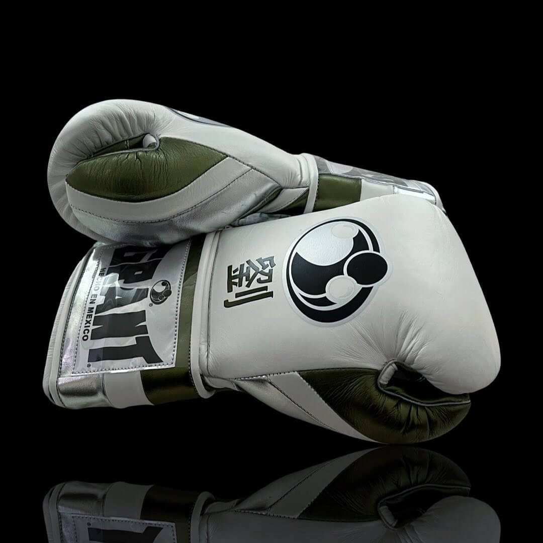 Grant White/Light-Green/Silver Boxing Gloves Durable Sparring Gloves