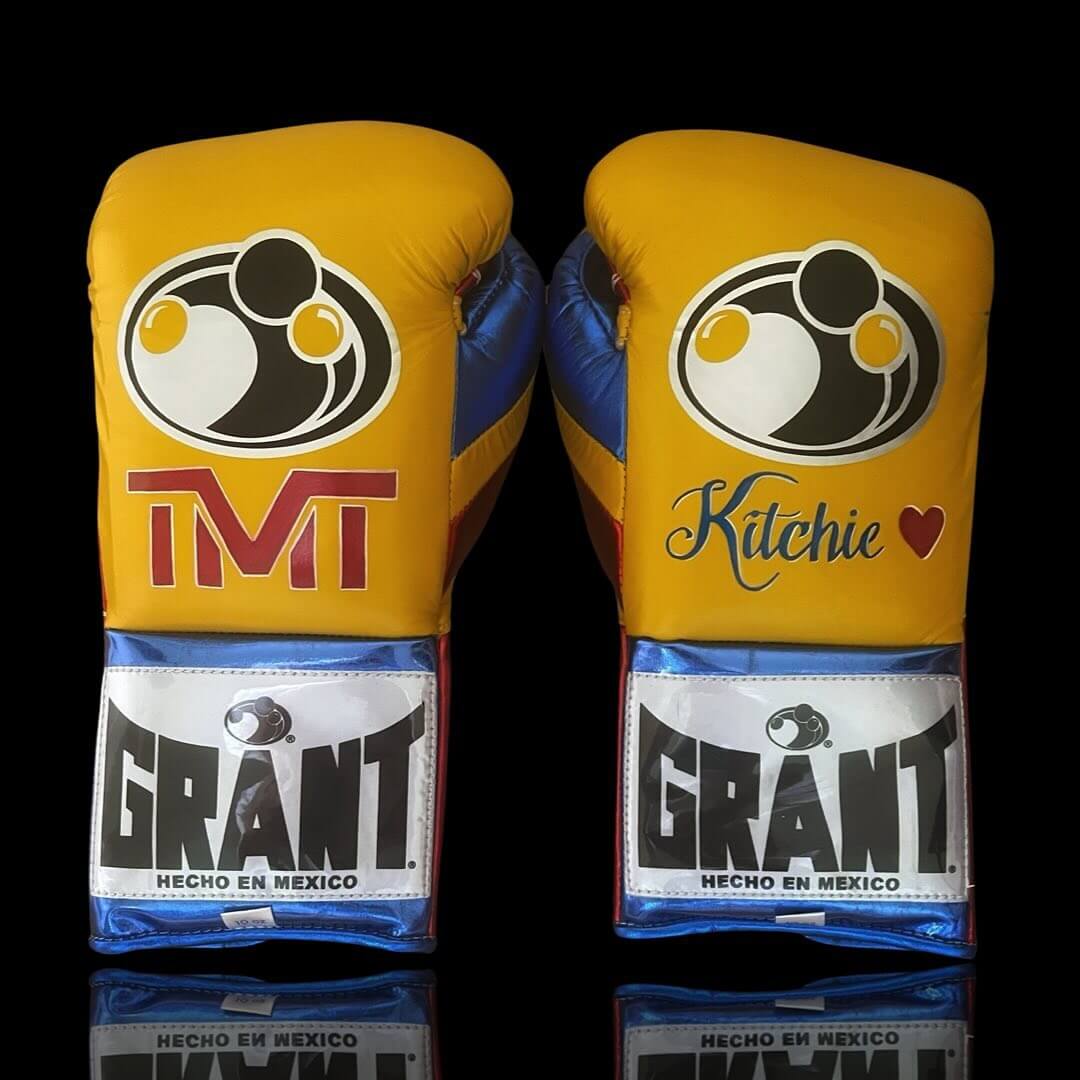 Grant Yellow/Red/Blue Boxing Gloves Women Fitness Training Gloves Back View