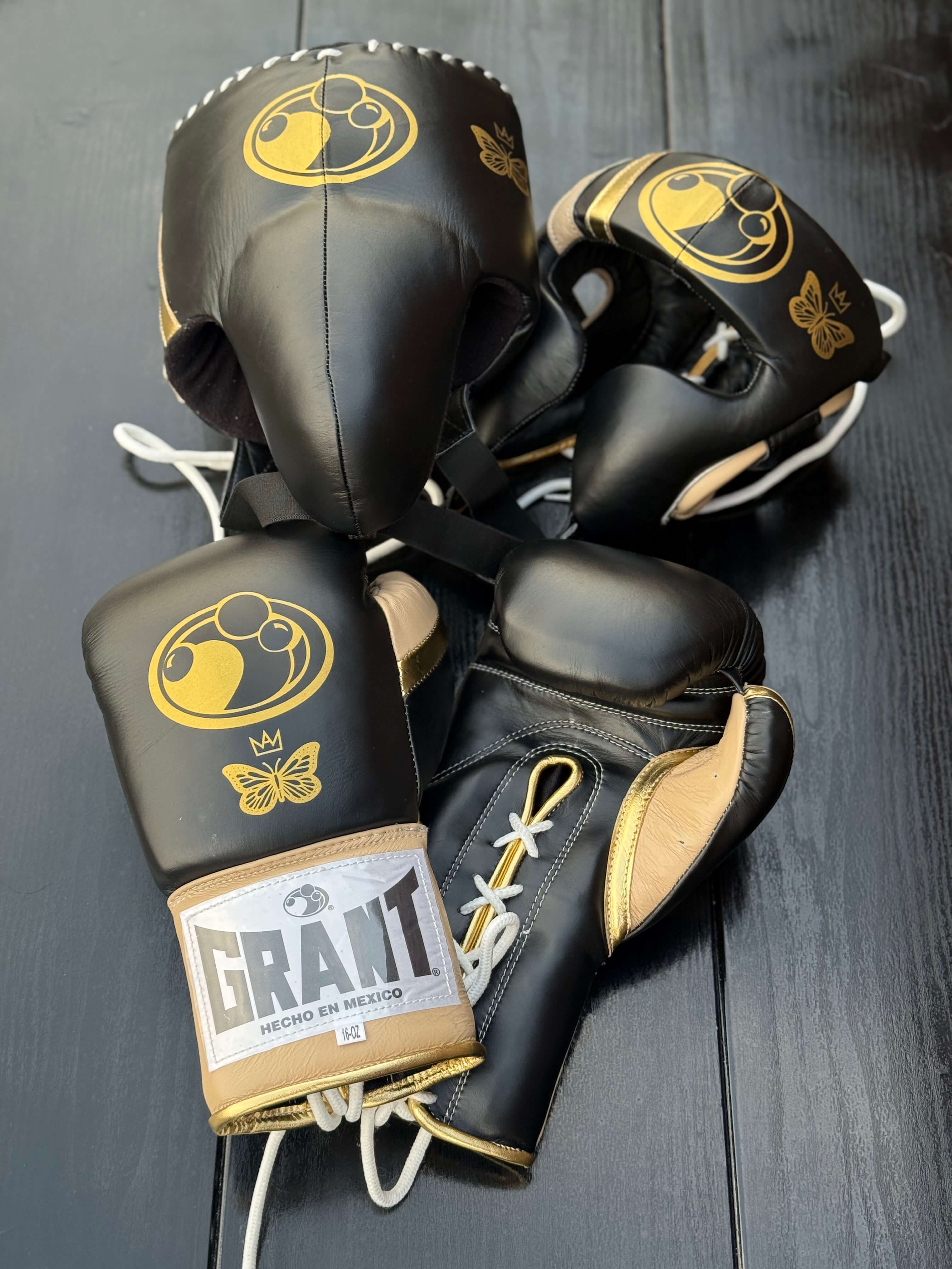 Grant Boxing Sets Black/Beige/Gold Leather Set for Muay Thai Practice