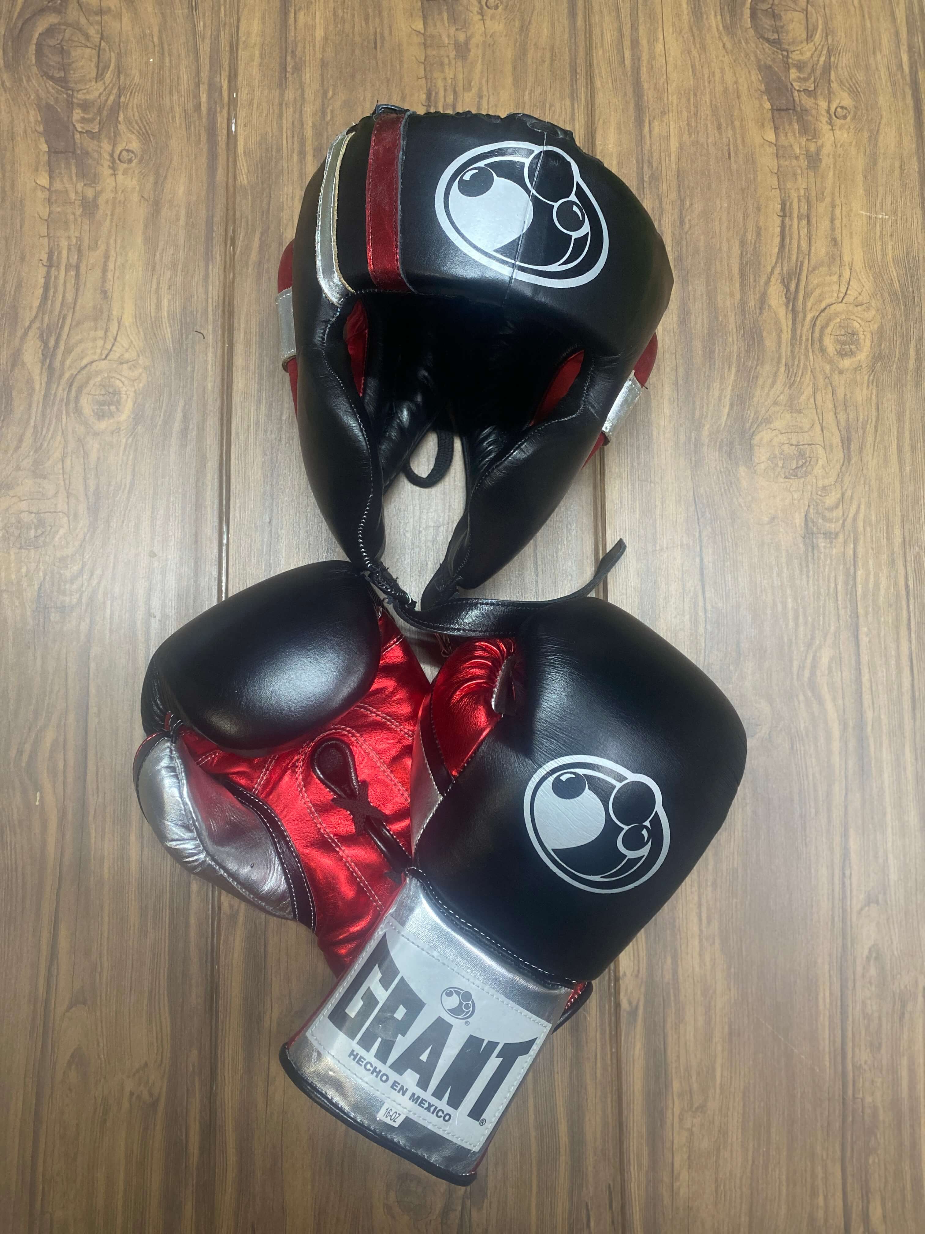 Grant Boxing Sets Black/Red/Silver  Gloves and Mitts with Secure Straps
