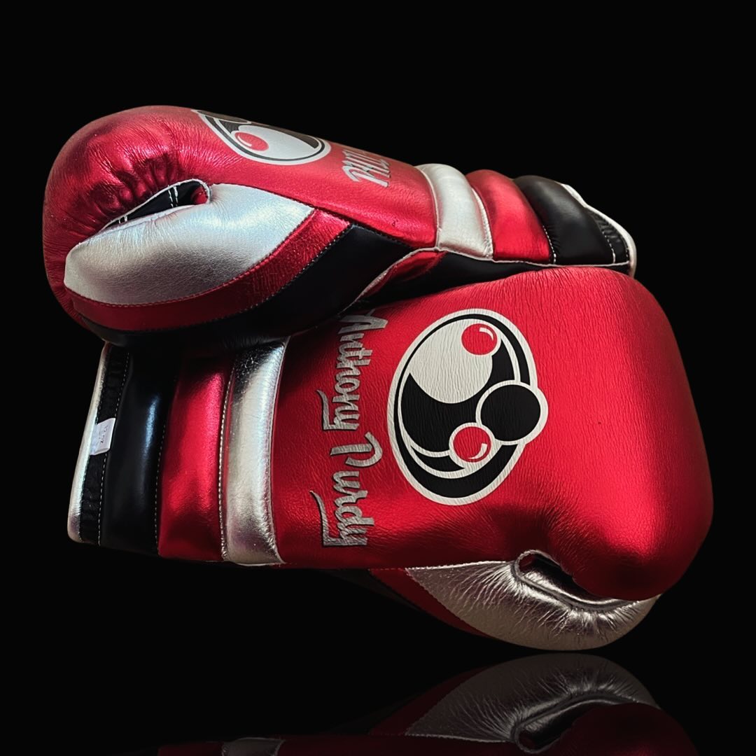 Grant Red/Silver/Black Lace-Up Boxing Gloves Classic Training Gloves Side View